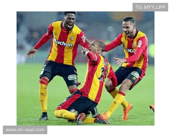 朗斯攻防效率颠覆法甲格局，团队足球挑战巴黎金元霸权